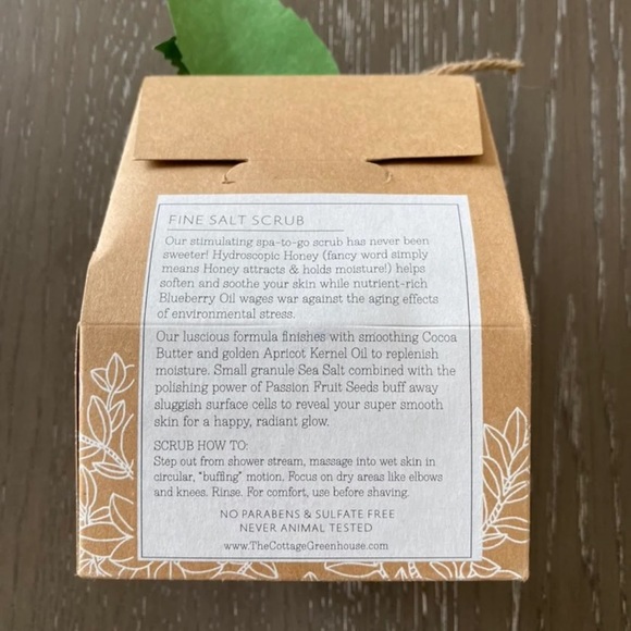 The Cottage Greenhouse Fine Salt Scrub - Picture 4 of 5